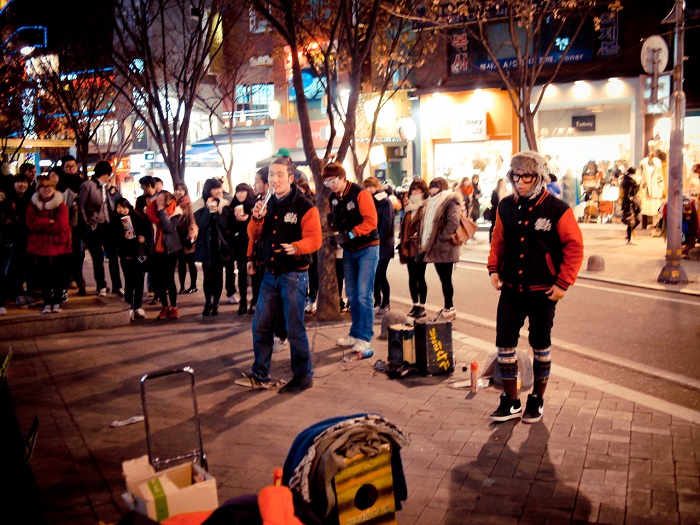 Cuộc sống về đêm tại Hongdae - Seoul - du lịch Hàn Quốc